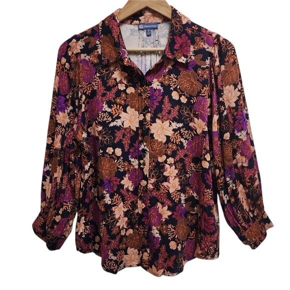 Democracy Top Womens M Purple Dark Floral Viscose Button Up Pleated 3/4 Sleeve - Picture 1 of 13